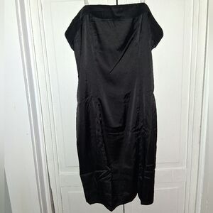 Chic Black Strapless Dress